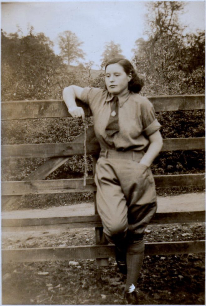 Land Girl Violet Elsie Tranter