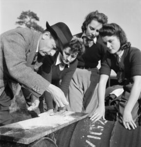 Sussex-Land-Girl-Rat-Catchers