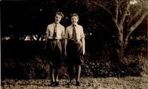 Land-Girls-at-Woodborough