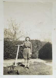 Jean-in-her-WLA-uniform