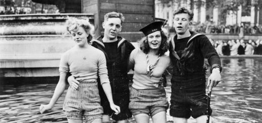 VE DAY CELEBRATIONS IN LONDON, ENGLAND, 8 MAY 1945 (EA 65799) Two British sailors and their girlfriends wading in the fountains in Trafalgar Square on VE Day. Copyright: © IWM. Original Source: http://www.iwm.org.uk/collections/item/object/205125103